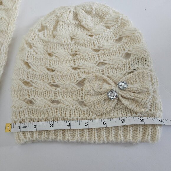 Apt 9 Ivory/Gold Shimmer Winter Hat with Bow and Scarf Set - Picture 8 of 11